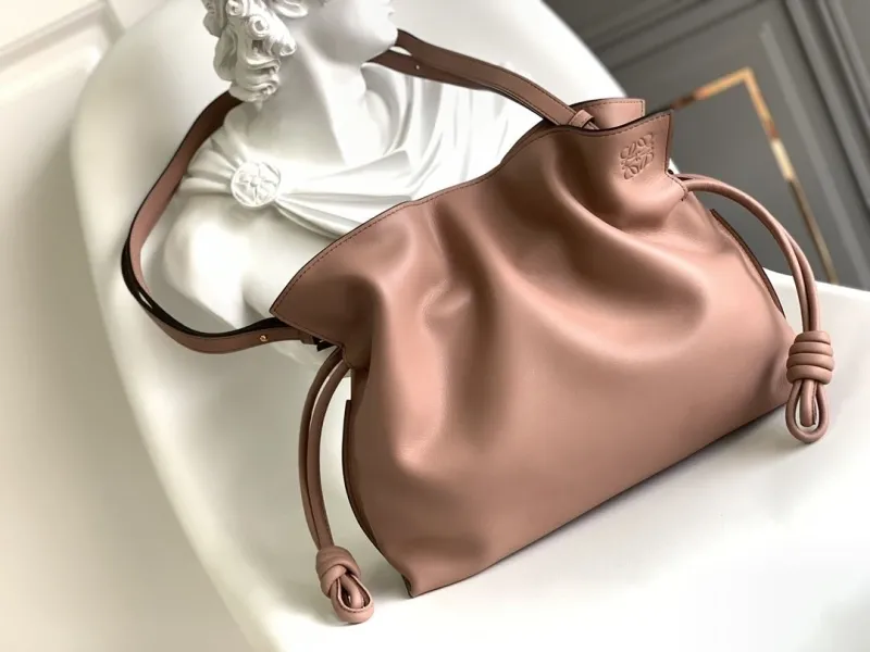 Loewe Clutch-25