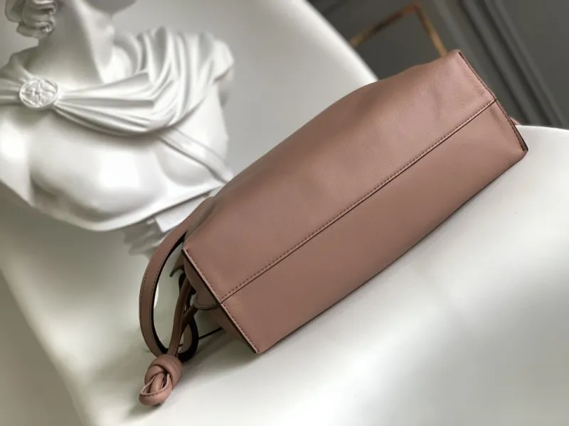Loewe Clutch 25 Pink Leather Bag - Image 4