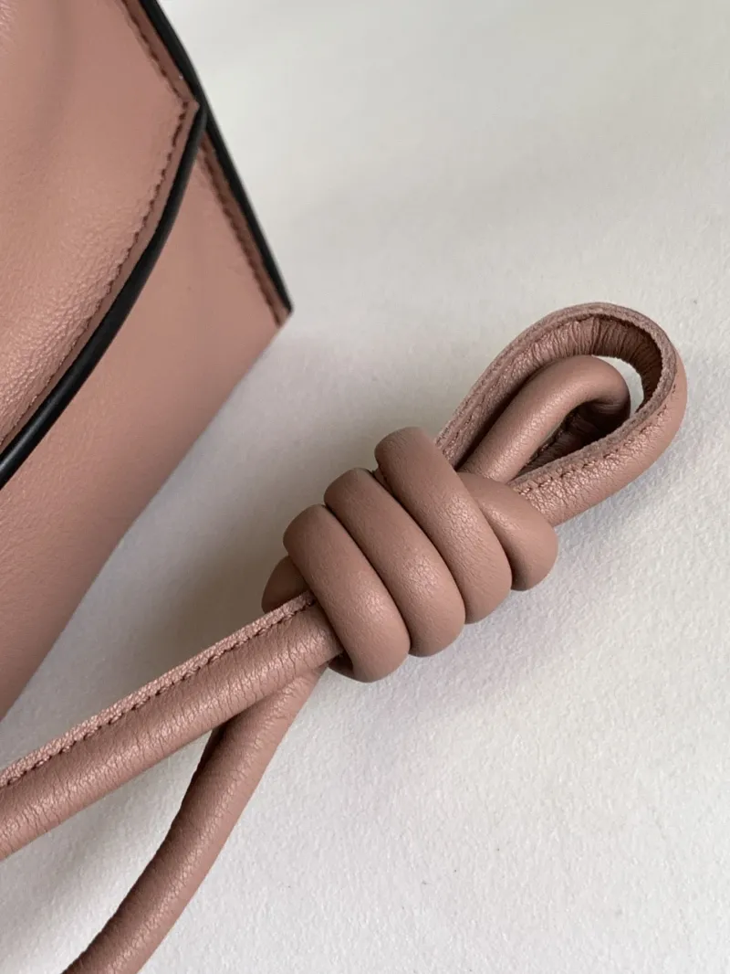 Loewe Clutch 25 Pink Leather Bag - Image 6