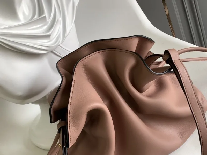 Loewe Clutch 25 Pink Leather Bag - Image 7