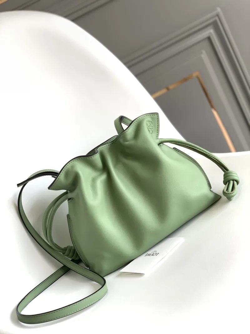 Loewe Clutch-26