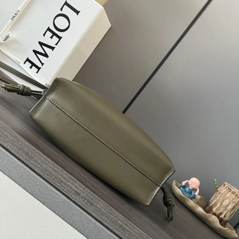 Loewe Clutch-28 - Image 4