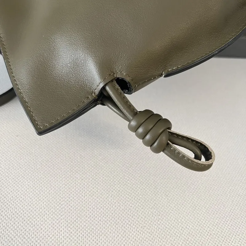 Loewe Clutch-28 - Image 6