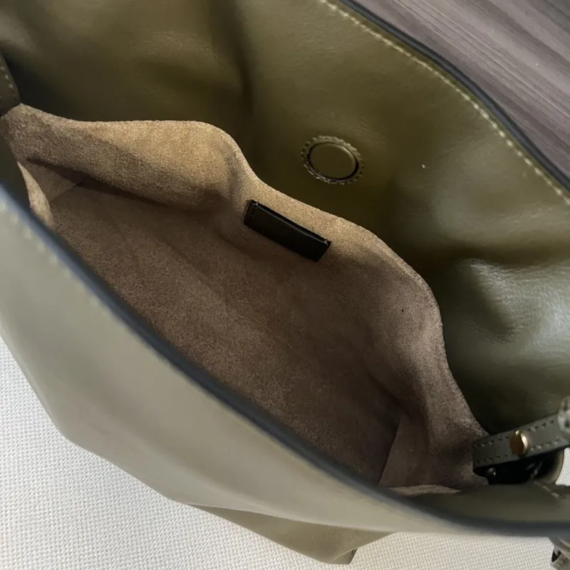 Loewe Clutch-28 - Image 8