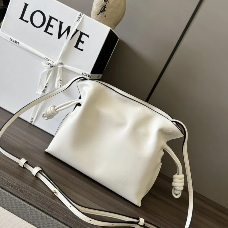 Loewe Clutch-29