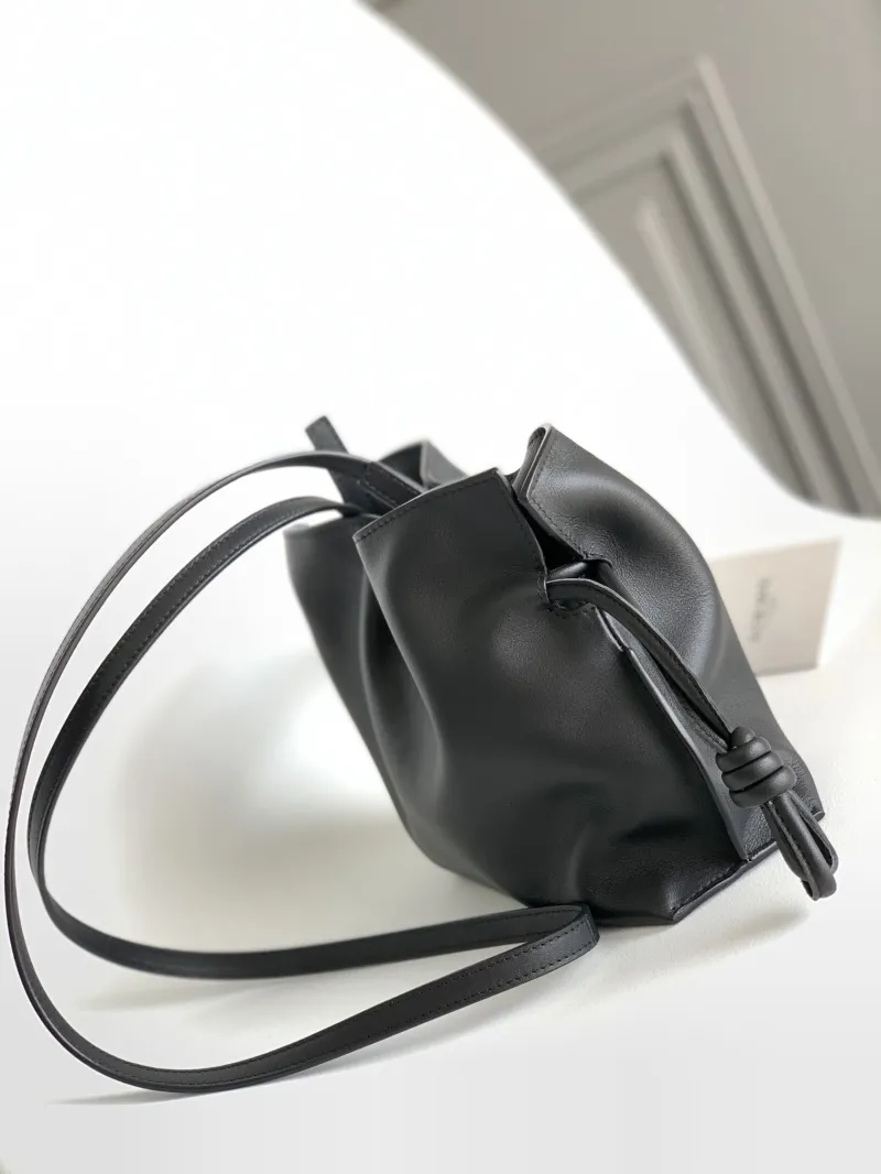Alternative view of Loewe Clutch-32