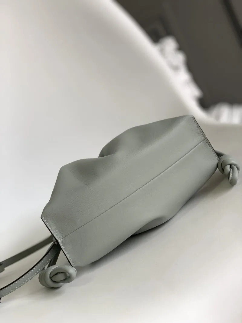Loewe Clutch-33 - Image 4