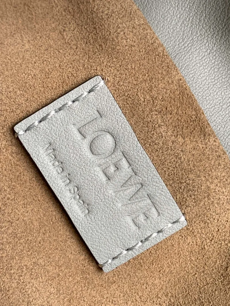 Loewe Clutch-33 - Image 9