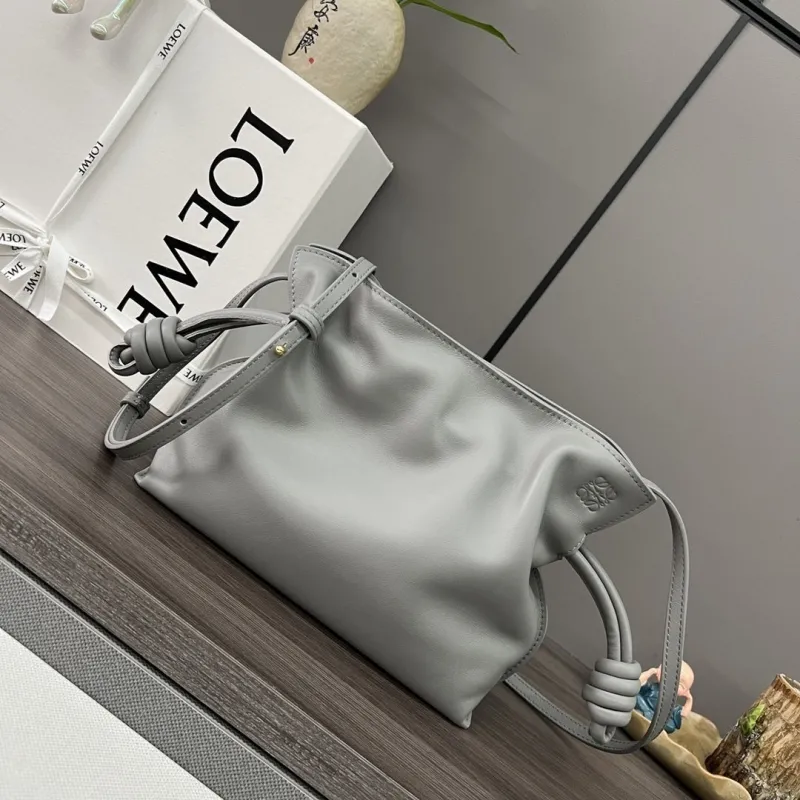 Loewe Clutch-35