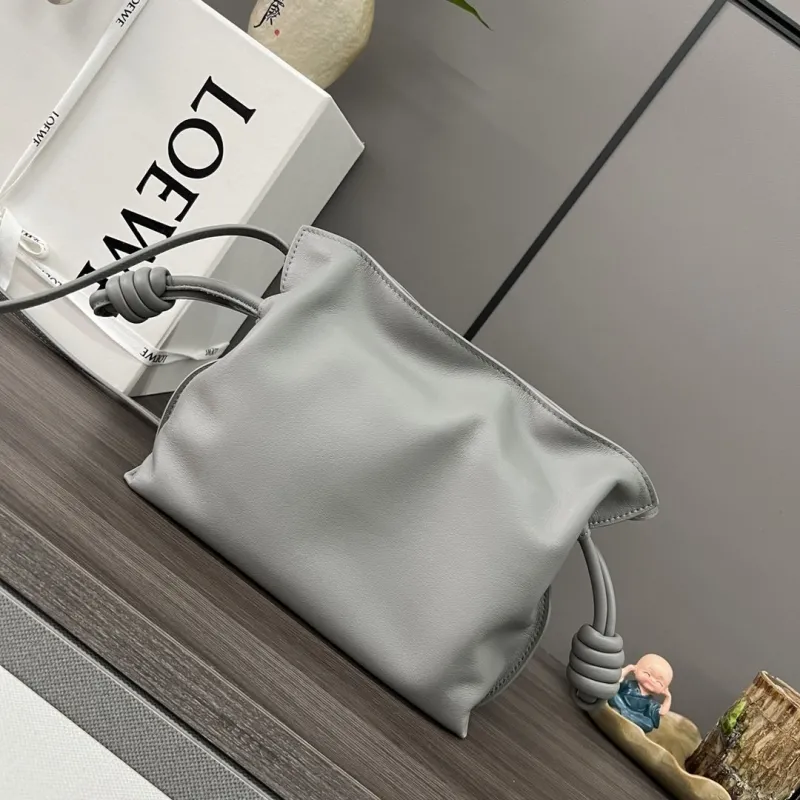 Loewe Clutch-35 - Image 3