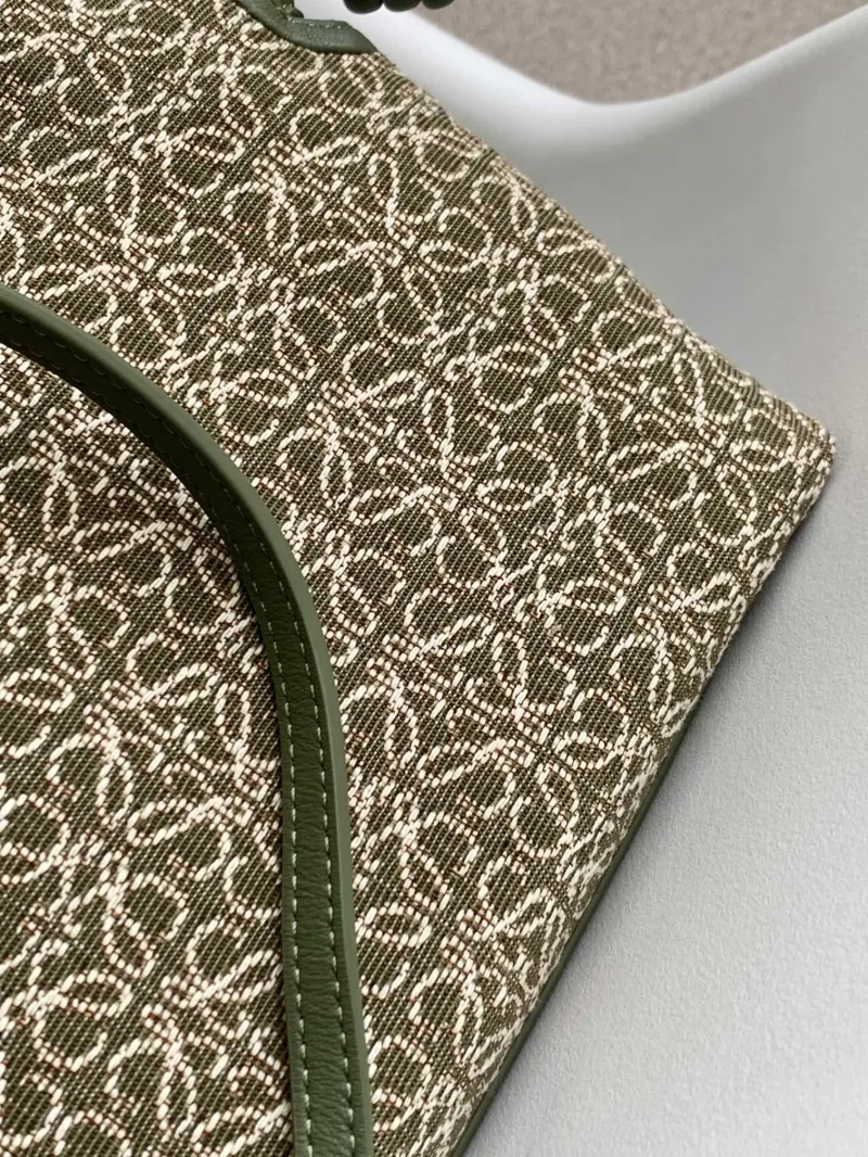 Loewe Olive Green Crossbody Bag Clutch 41 - Image 4