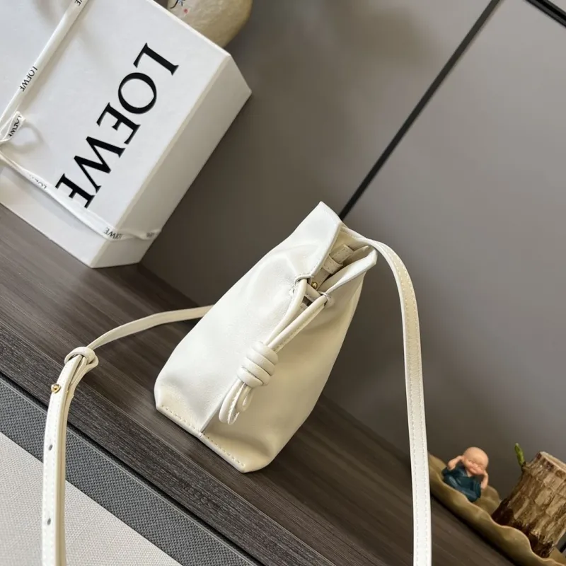 Alternative view of Loewe Clutch-42