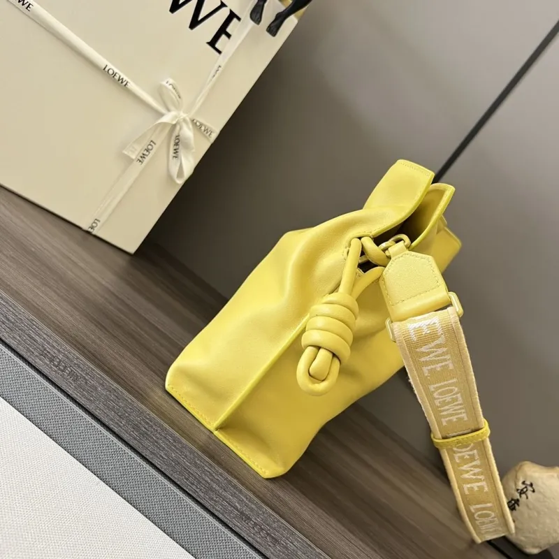 Alternative view of Loewe Clutch-47