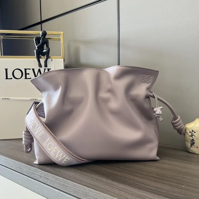 Loewe Clutch-48