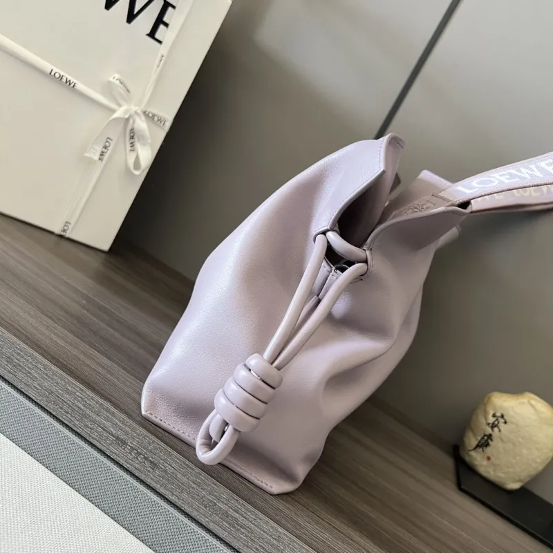 Alternative view of Loewe Clutch-48