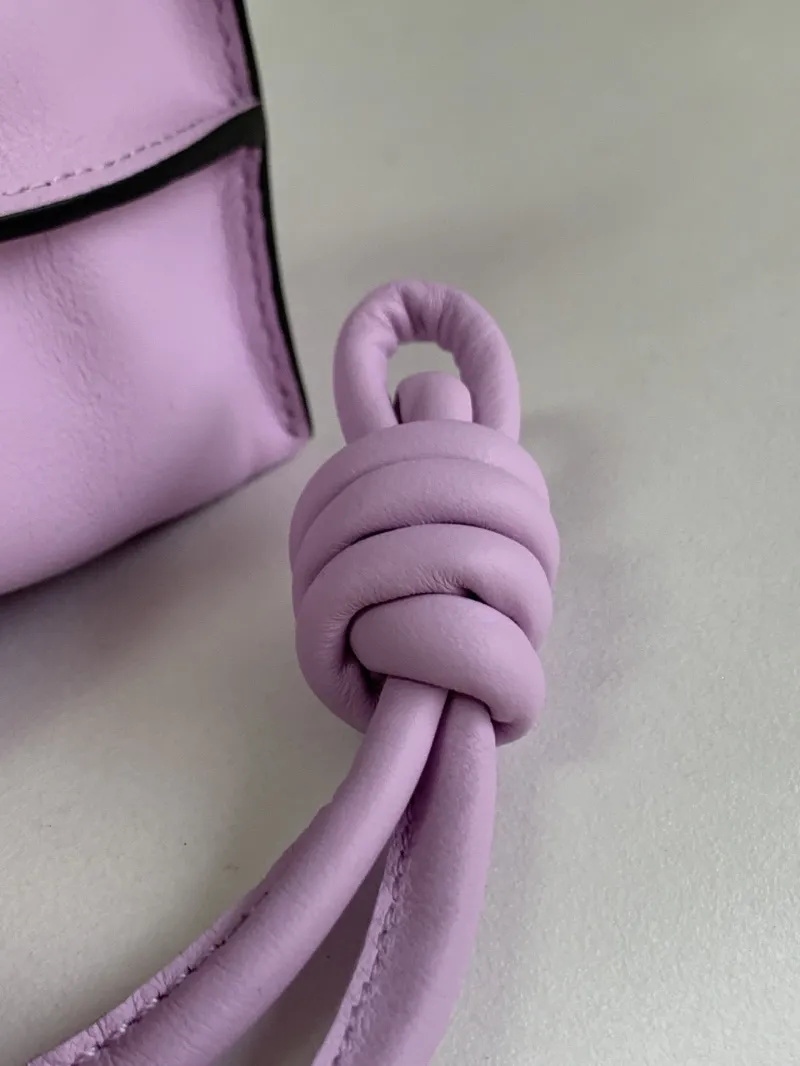 Loewe Lilac Leather Clutch Bag - Image 5