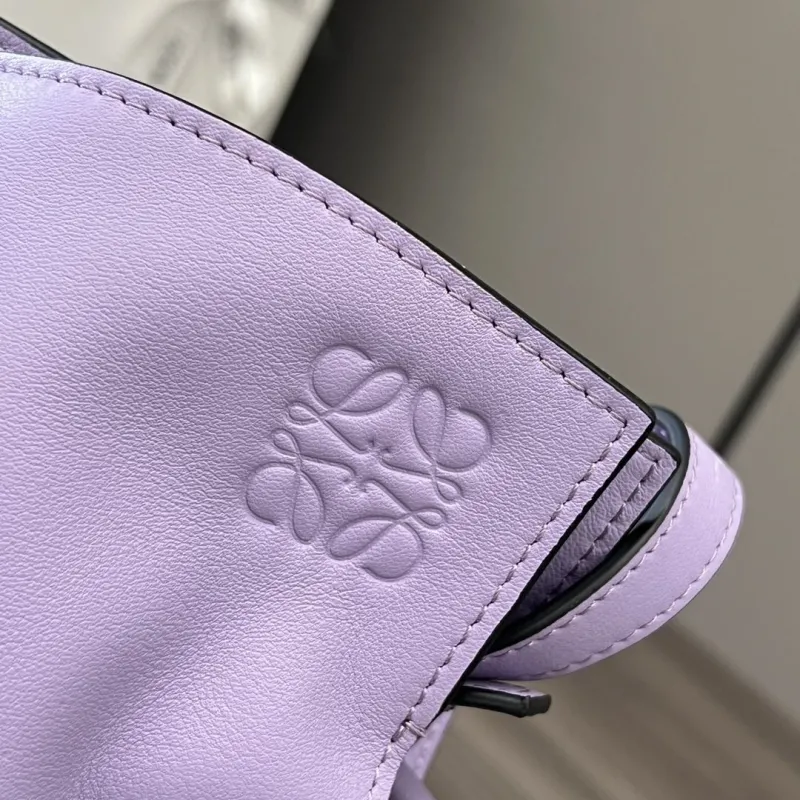 LOEWE Lavender Leather Crossbody Bag Clutch 53 - Image 5