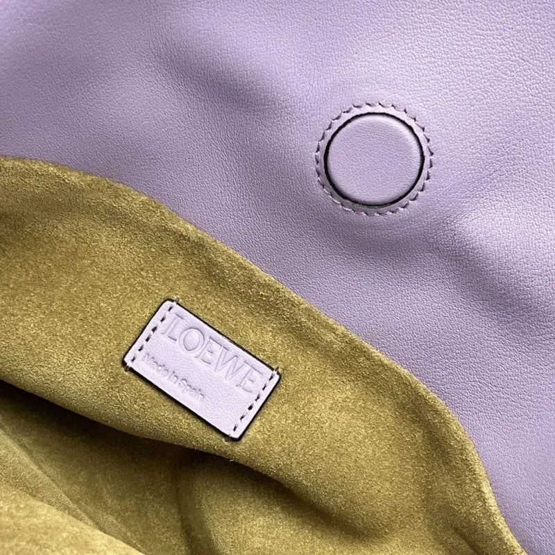 LOEWE Lavender Leather Crossbody Bag Clutch 53 - Image 9