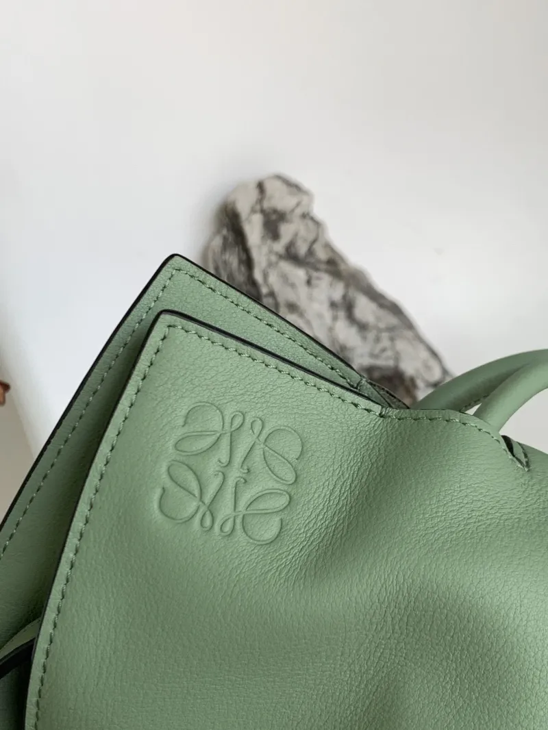 Loewe Mint Green Leather Shoulder Bag - Image 4