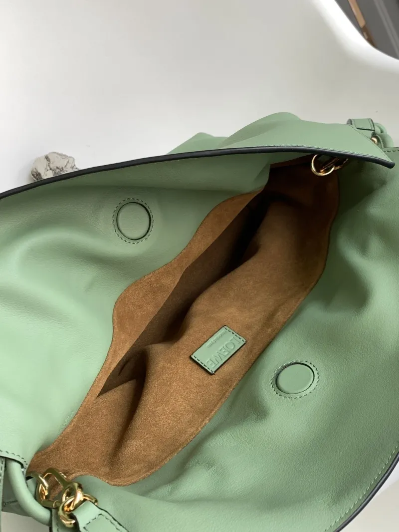 Loewe Mint Green Leather Shoulder Bag - Image 7