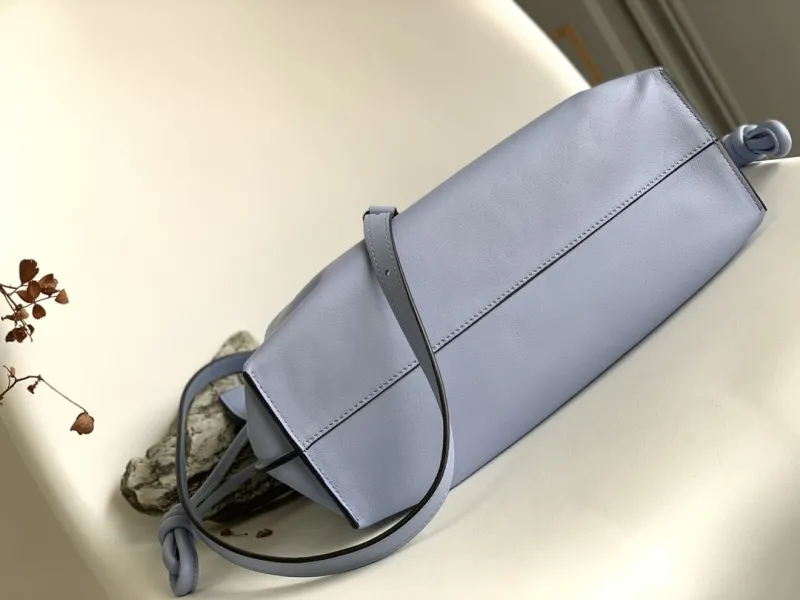 Loewe Light Blue Leather Shoulder Bag - Image 5