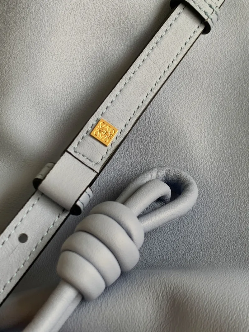 Loewe Light Blue Leather Shoulder Bag - Image 6