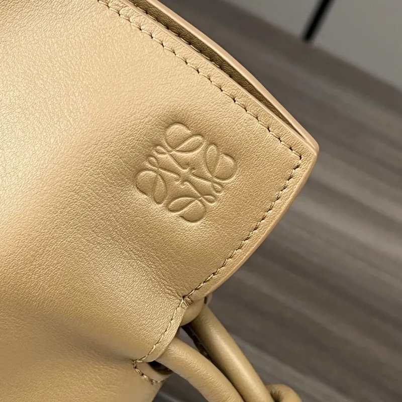 Loewe Clutch-58 - Image 5