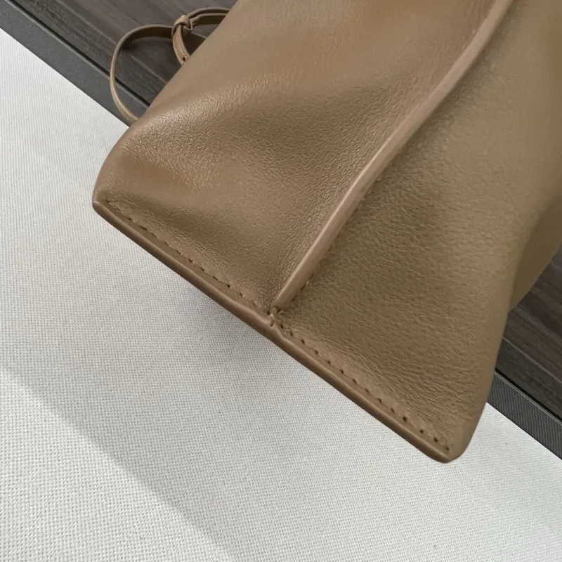 Loewe Clutch-58 - Image 7