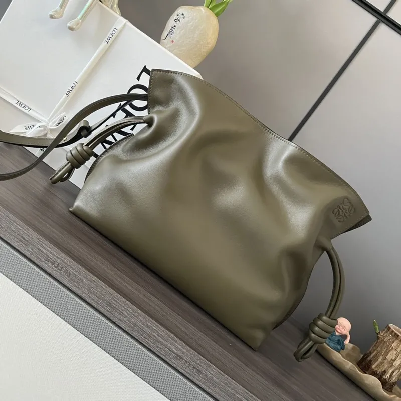 Loewe Clutch-60