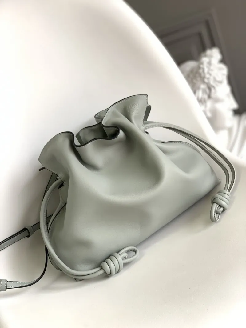Loewe Clutch-63