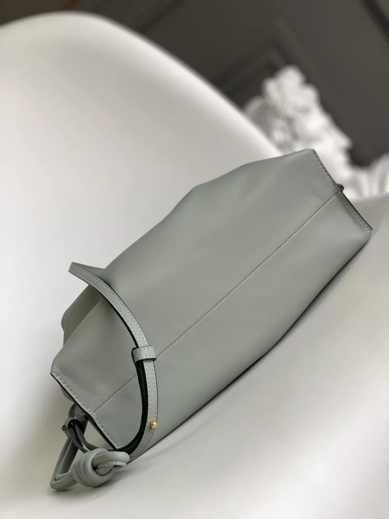 Loewe Clutch-63 - Image 4