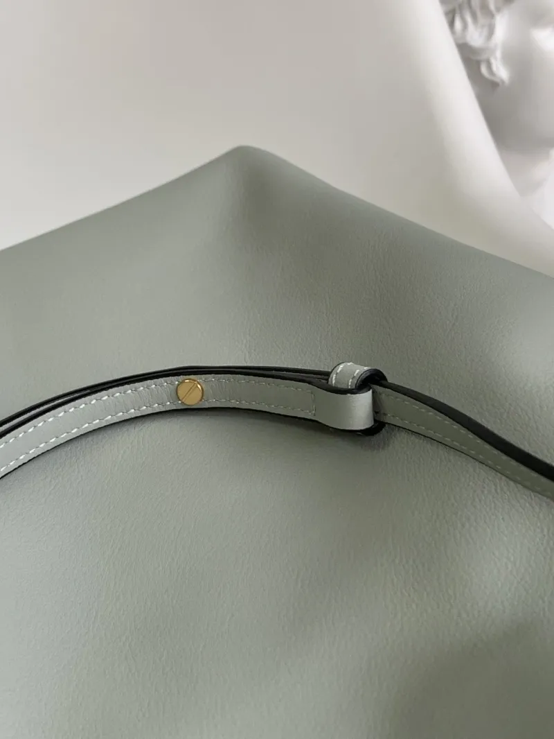 Loewe Clutch-63 - Image 7