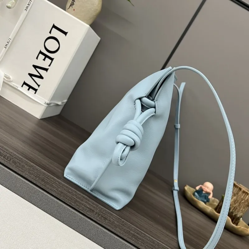 Alternative view of Loewe Clutch-65