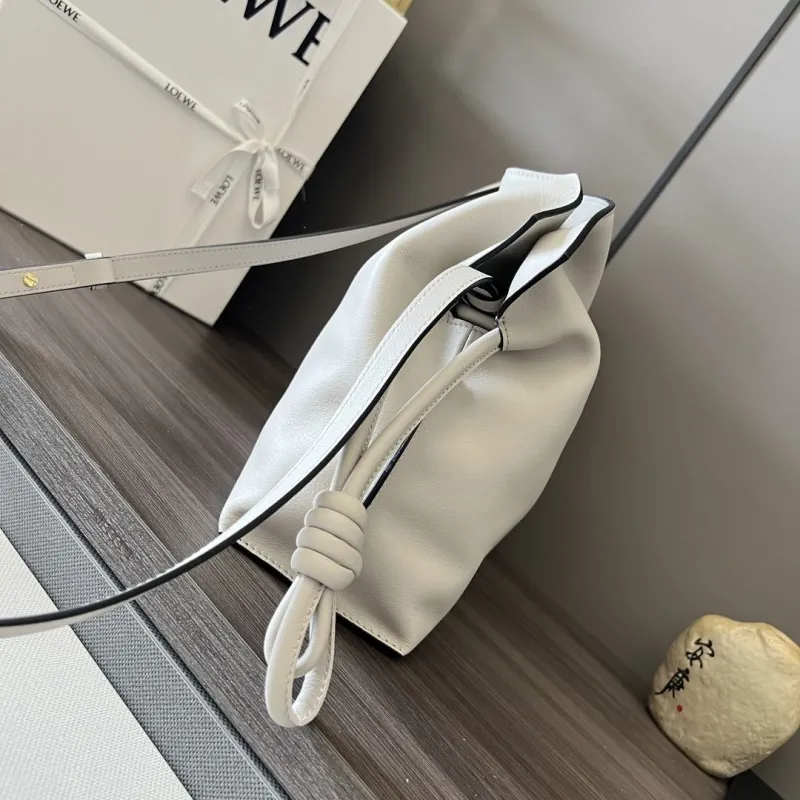 Loewe Clutch-66 - Image 3