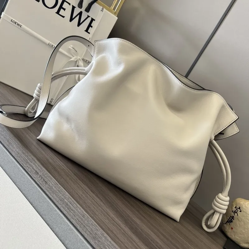 Loewe Clutch-66 - Image 4