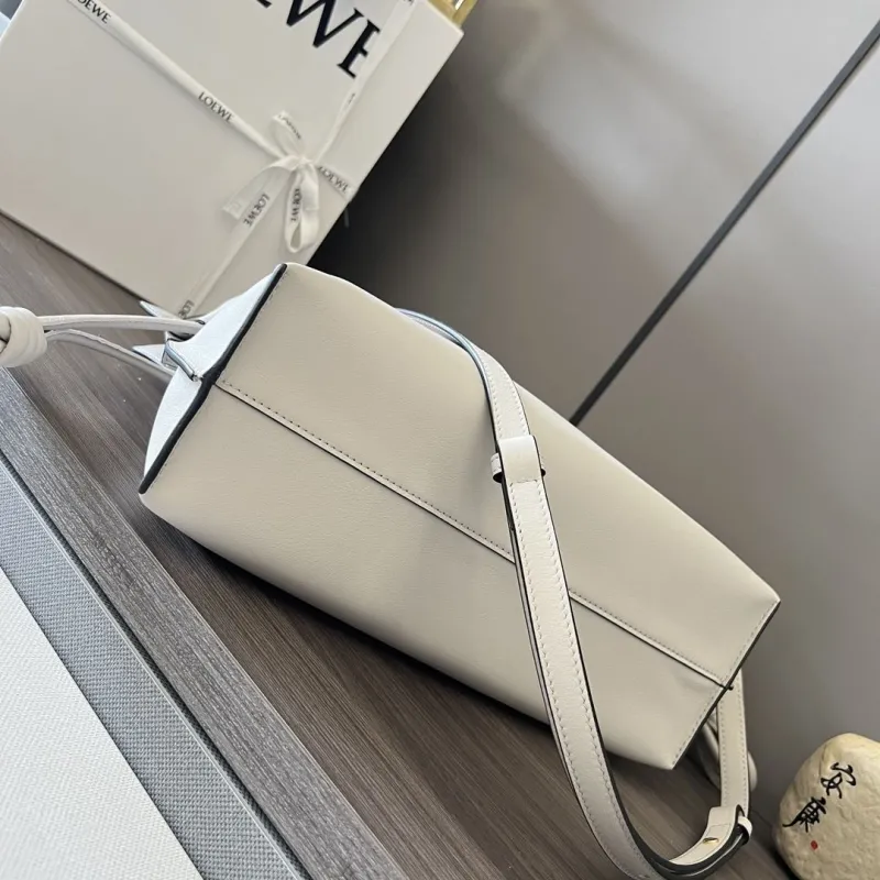 Loewe Clutch-66 - Image 5