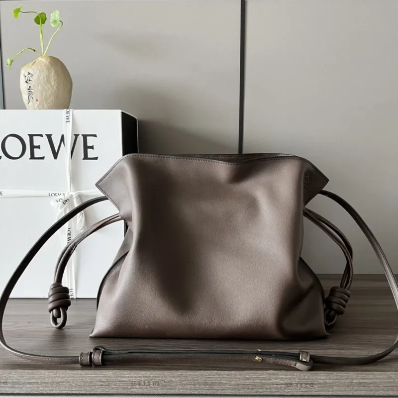 Loewe Clutch-67