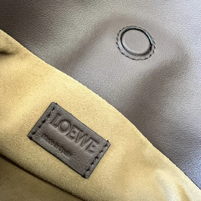 Loewe Clutch-67 - Image 9