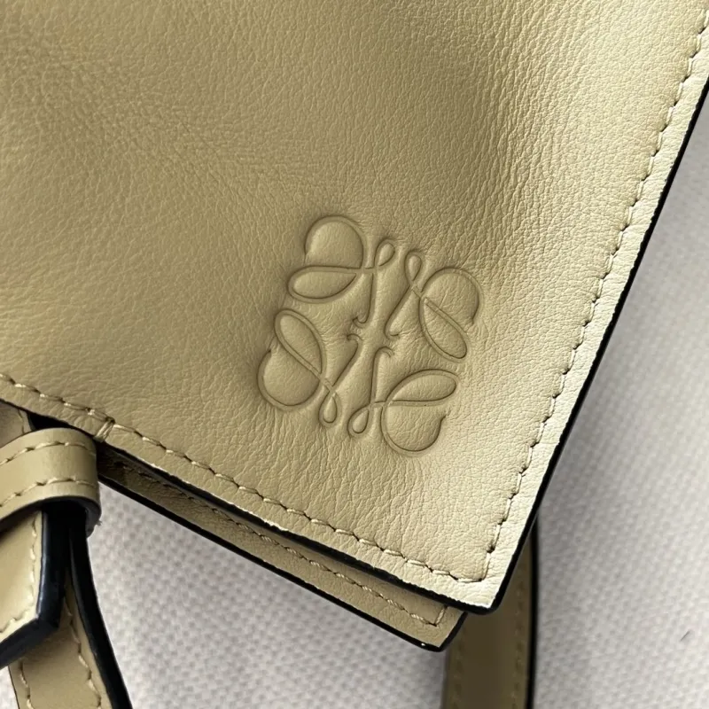 Loewe Clutch-69 - Image 5
