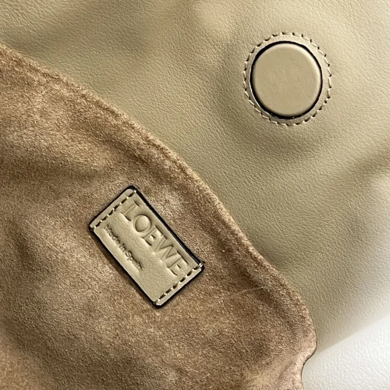 Loewe Clutch-69 - Image 9