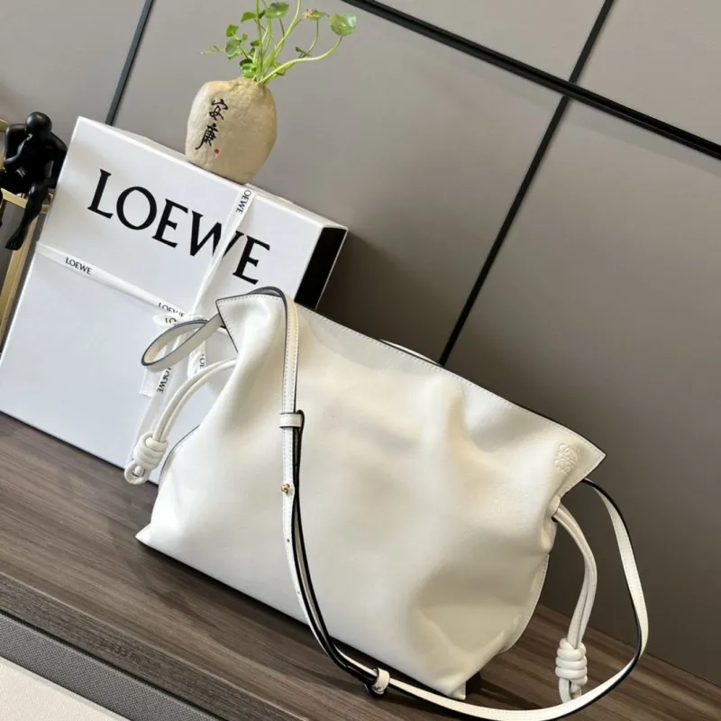 Loewe Clutch-71