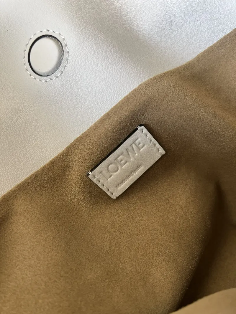Loewe Clutch-71 - Image 9