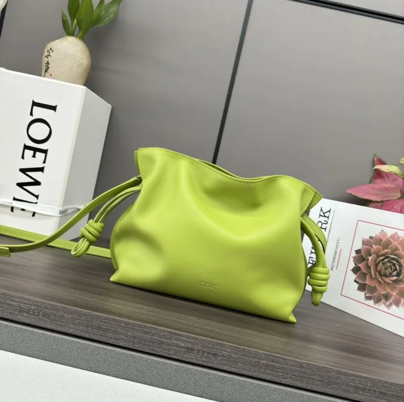 Loewe Clutch-73