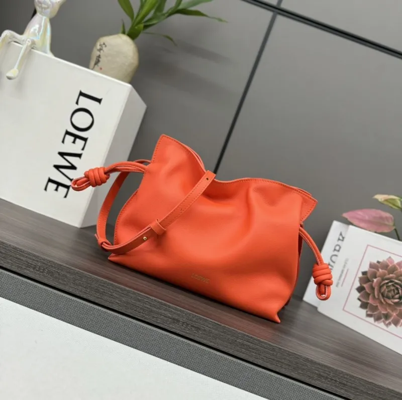 Loewe Clutch-77