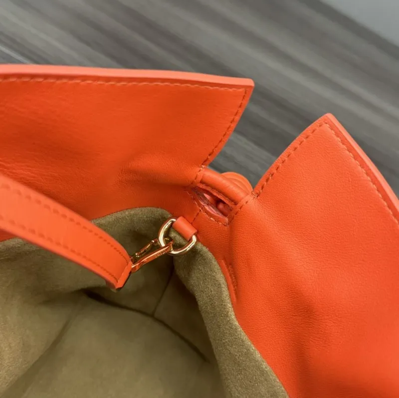 Loewe Clutch-77 - Image 6