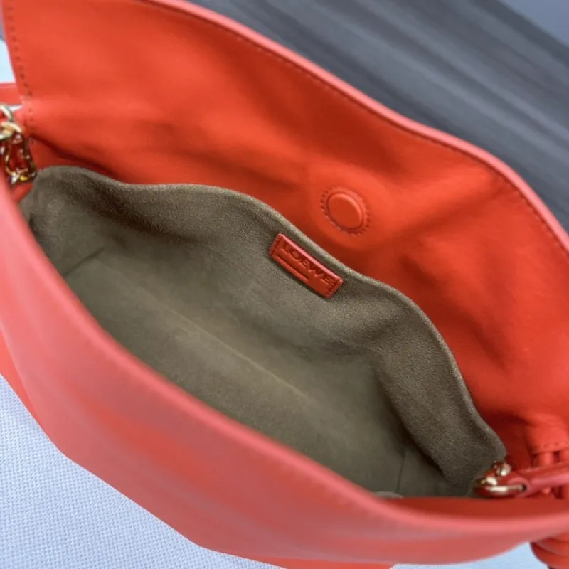 Loewe Clutch-77 - Image 8