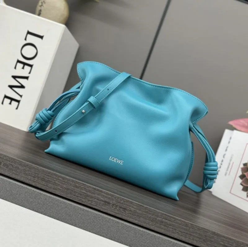 Loewe Clutch-79