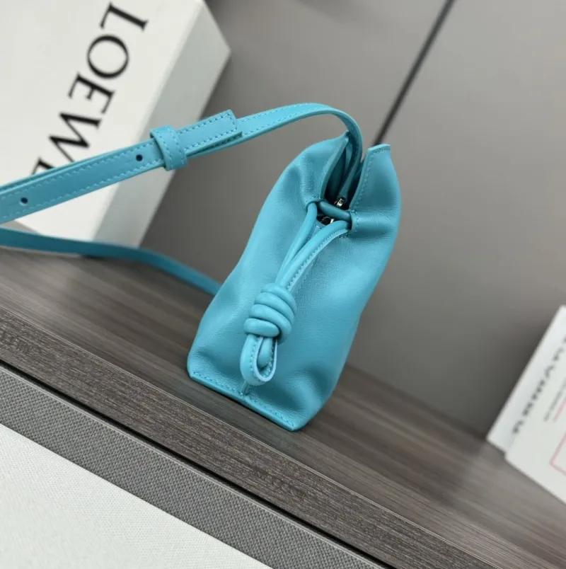 Alternative view of Loewe Clutch-79