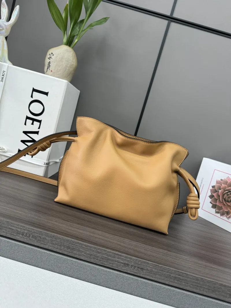 LOEWE Tan Leather Crossbody Clutch Bag 81 - Image 3