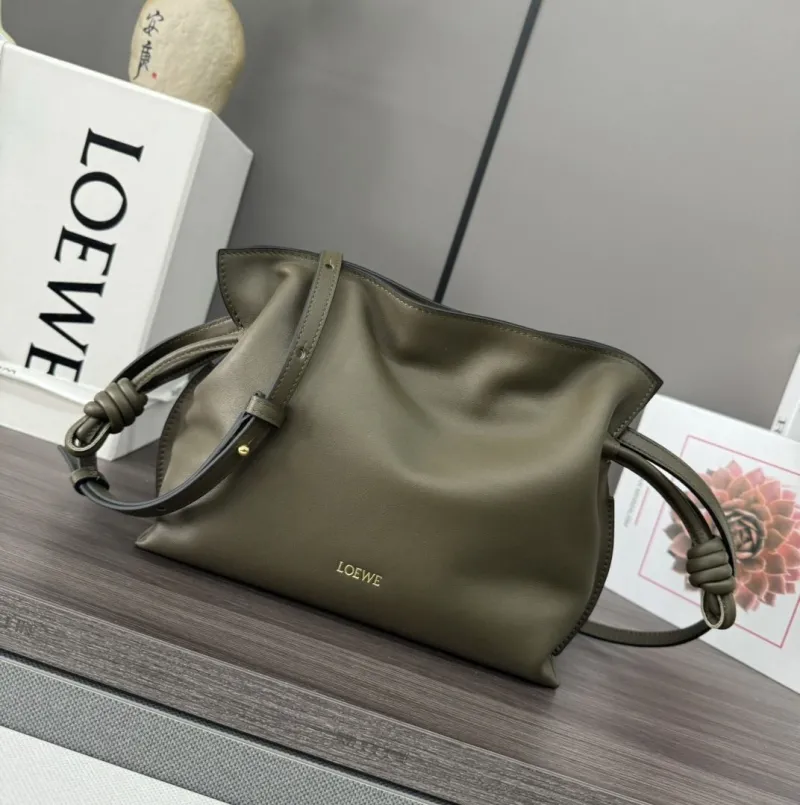 LOEWE Olive Green Leather Crossbody Clutch Bag 84